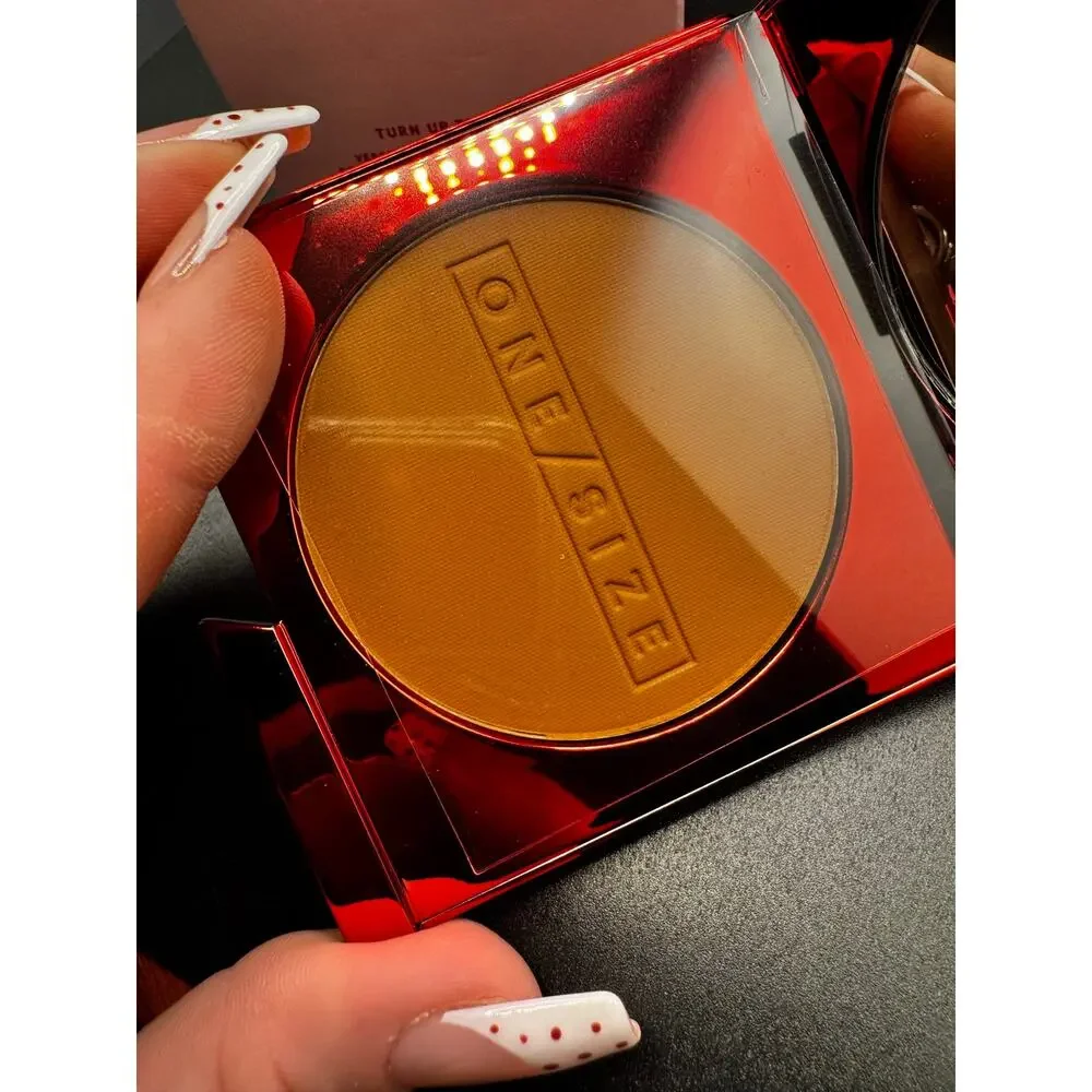 NWT One Size Turn Up The Base Versatile Foundation Powder Dark, FULL SIZE